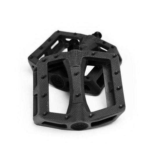 Cult Dak Pedals Black
