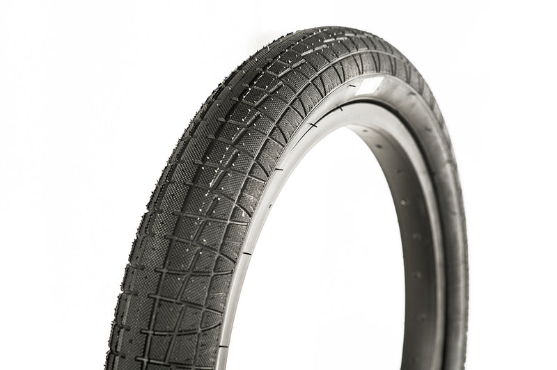 Family F2128 Tyre 16" x 2.1" Black/Black