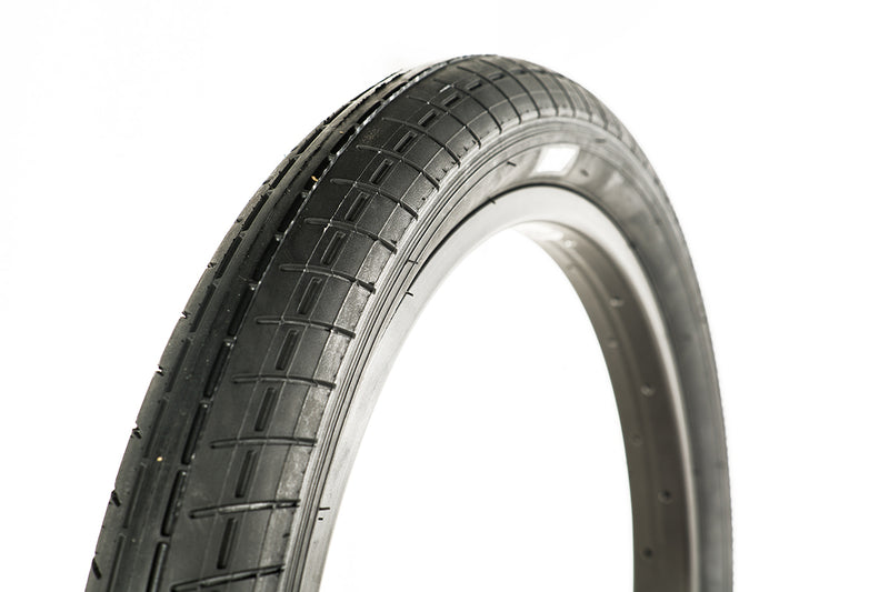 Family F2610 Tyre 20" x 2.4"
