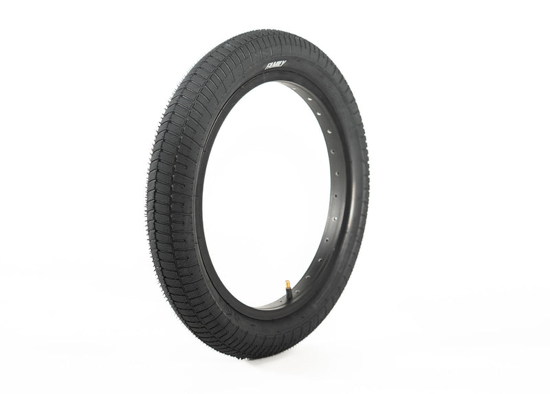 Family F641 Tyre 16" x 2.3" Black - Black/Black